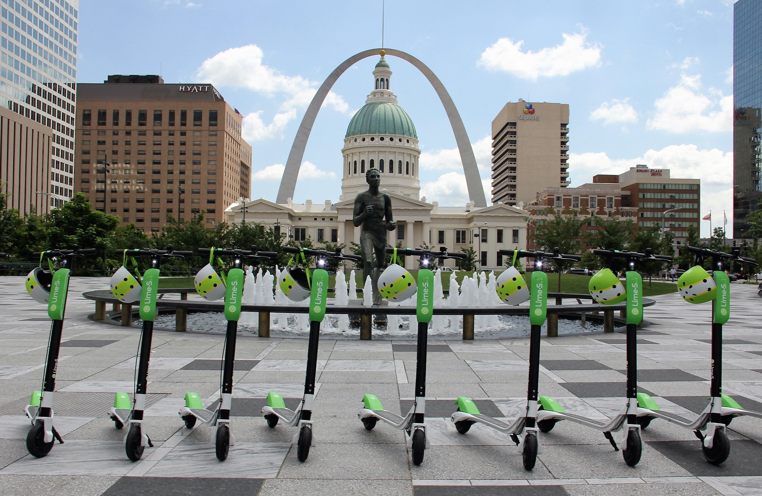 Lime Launches Electric Dock-Free Scooter Service - 0 Site | Metro Transit – St. Louis