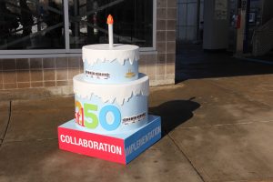 A MetroLink-themed STL250 cake can now be viewed at the Shrewsbury Station.