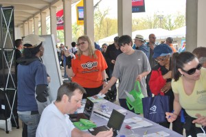 Earth Day Bus Painting and Metro Booth 042113 508