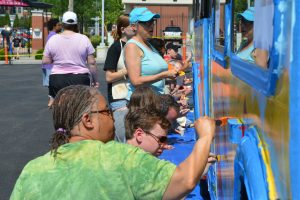 Articulated Bus Painting 6