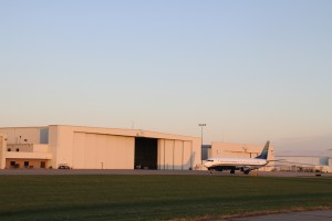New Runway First 737 Flight (6)