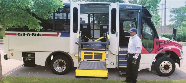 Metro Call-A-Ride Lift In Action