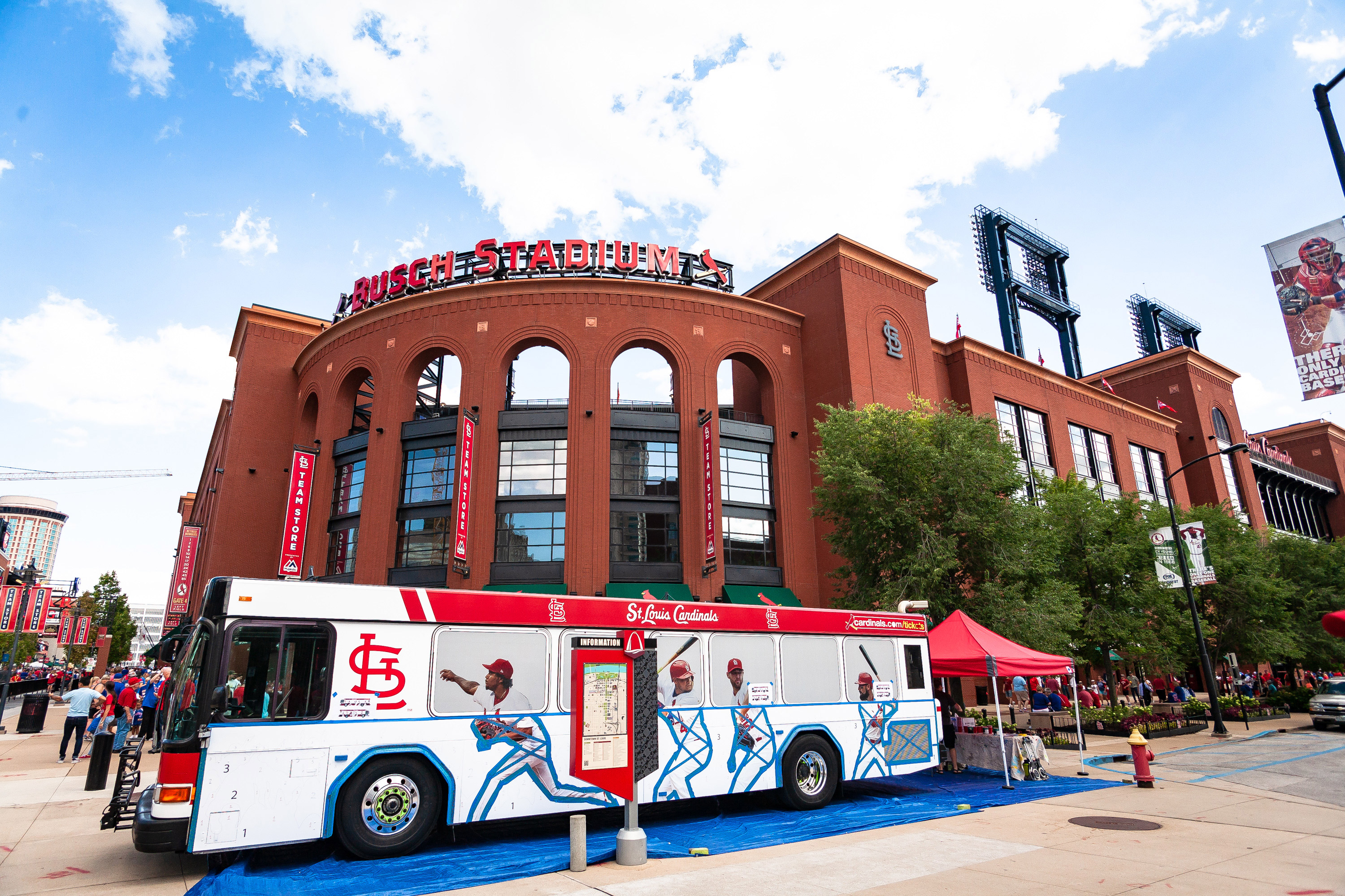 Help Paint a St. Louis Cardinals-Themed Bus on Saturday