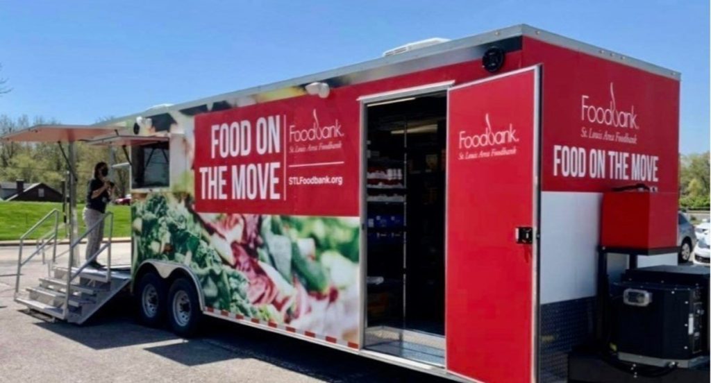 Image of the St. Louis Area Foodbank Food on the Move mobile pantry